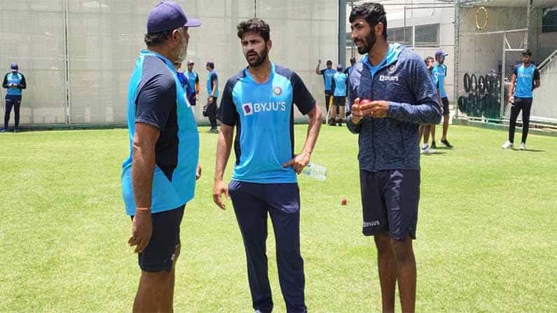 ಬ್ರಿಸ್ಬೇನ್ ಟೆಸ್ಟ್ನಲ್ಲಿ ಬುಮ್ರಾ ಆಡುತ್ತಾರೆಯೇ ಇಲ್ಲವೇ ಅಂತ ವೈದ್ಯರು ನಾಳೆ ನಿರ್ಧರಿಸುತ್ತಾರೆ: ರಾಠೋರ್ ಬ್ರಿಸ್ಬೇನ್ ಟೆಸ್ಟ್ನಲ್ಲಿ ಬುಮ್ರಾ ಆಡುತ್ತಾರೆಯೇ ಇಲ್ಲವೇ ಅಂತ ವೈದ್ಯರು ನಾಳೆ ನಿರ್ಧರಿಸುತ್ತಾರೆ: ರಾಠೋರ್