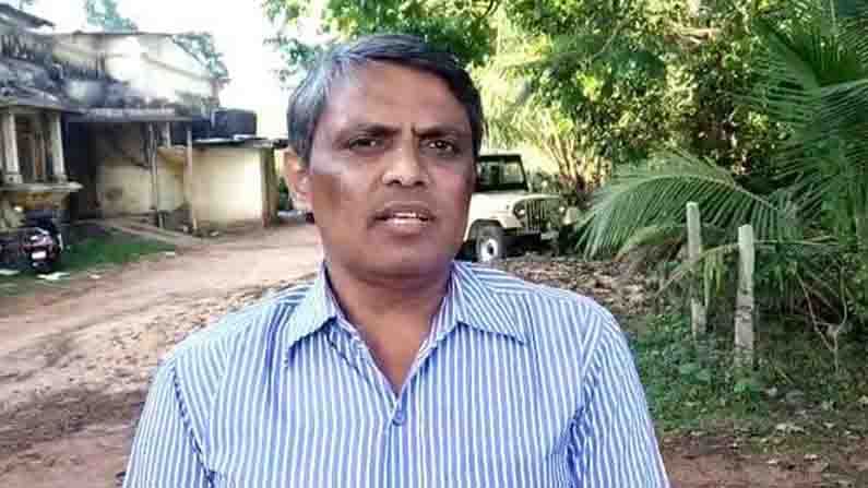 ಲಂಚ ಆರೋಪ: ಶೃಂಗೇರಿ ಸಬ್ ರಿಜಿಸ್ಟ್ರಾರ್ನಿಂದ ಸಚಿವ ಆರ್.ಅಶೋಕ್ ಪಿಎ ವಿರುದ್ಧ ದೂರು ದಾಖಲು ಲಂಚ ಆರೋಪ: ಶೃಂಗೇರಿ ಸಬ್ ರಿಜಿಸ್ಟ್ರಾರ್ನಿಂದ ಸಚಿವ ಆರ್.ಅಶೋಕ್ ಪಿಎ ವಿರುದ್ಧ ದೂರು ದಾಖಲು