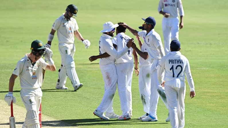 India vs Australia ಕೊನೆಯ ಟೆಸ್ಟ್: ಮೊದಲ ದಿನದಂತ್ಯಕ್ಕೆ 5 ವಿಕೆಟ್​ಗೆ 274 ರನ್​ ಗಳಿಸಿದ ಕಾಂಗರೂಗಳು..