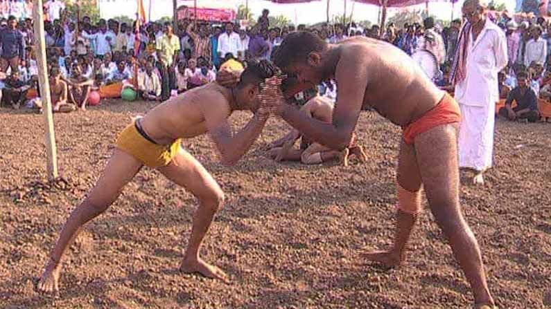 ಜಂಗಿ ನಿಕಾಲಿ ಕುಸ್ತಿಯಲ್ಲಿ ಭರ್ಜರಿ ಕಾದಾಡಿದ ಗಟ್ಟಿ ಕಲಿಗಳು! ಜಂಗಿ ನಿಕಾಲಿ ಕುಸ್ತಿಯಲ್ಲಿ ಭರ್ಜರಿ ಕಾದಾಡಿದ ಗಟ್ಟಿ ಕಲಿಗಳು!