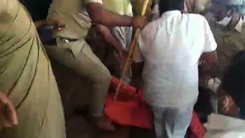 ಮಹಾಲಿಂಗಪುರ ಪುರಸಭೆ ಸದಸ್ಯೆಯರ ಘರ್ಷಣೆ: ಶಾಸಕ ಸಿದ್ದು ಸವದಿಗೆ ಕಂಟಕ?