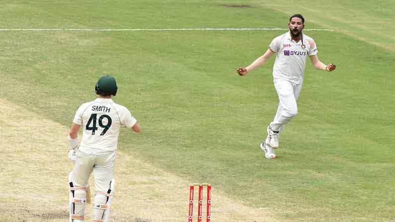 India vs Australia Test Series | 5 ವಿಕೆಟ್ ಪಡೆದ ಸಿರಾಜ್ ಅಪರೂಪದ ಸಾಧನೆಗೆ ಅಪ್ಪನ ನೆನಪೇ ಆಸರೆ India vs Australia Test Series | 5 ವಿಕೆಟ್ ಪಡೆದ ಸಿರಾಜ್ ಅಪರೂಪದ ಸಾಧನೆಗೆ ಅಪ್ಪನ ನೆನಪೇ ಆಸರೆ