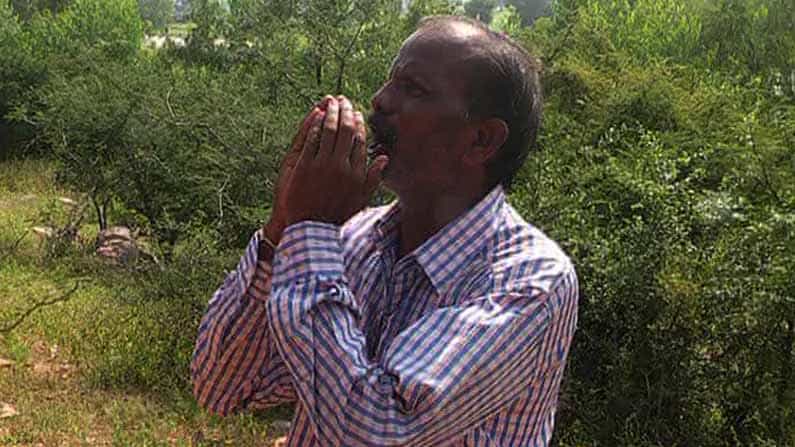 ಯಾದಗಿರಿಯಲ್ಲೊಬ್ಬ ಚಾಮಯ್ಯ ಮೇಷ್ಟ್ರು..! ಮಕ್ಕಳನ್ನು ಹುಡುಕಿ ಶಾಲೆಗೆ ಕರೆತರುವ ಸಹೃದಯಿ ಜೀವ