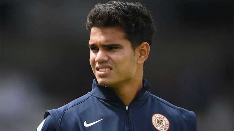 Nepotism: ಬೇರೆ ಪ್ರತಿಭಾನ್ವಿತರಿಗಿಂತ ಅರ್ಜುನ್ಗೆ ಹೇಗೆ ಮಣೆ ಹಾಕಲಾಯಿತು? ಅಪ್ಪ ತೆಂಡುಲ್ಕರ್ ಸ್ವಜನ ಪಕ್ಷಪಾತದ ವಿರುದ್ಧ ರೊಚ್ಚಿಗೆದ್ದ ನೆಟ್ಟಿಗರು Nepotism: ಬೇರೆ ಪ್ರತಿಭಾನ್ವಿತರಿಗಿಂತ ಅರ್ಜುನ್ಗೆ ಹೇಗೆ ಮಣೆ ಹಾಕಲಾಯಿತು? ಅಪ್ಪ ತೆಂಡುಲ್ಕರ್ ಸ್ವಜನ ಪಕ್ಷಪಾತದ ವಿರುದ್ಧ ರೊಚ್ಚಿಗೆದ್ದ ನೆಟ್ಟಿಗರು