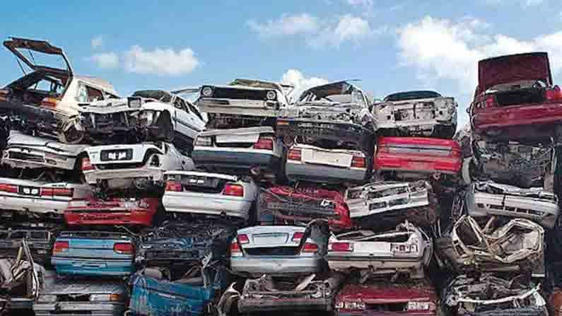 Banning Old Vehicles ಹಳೇ ವಾಹನಗಳ ಬ್ಯಾನ್ ಮಾಡಲು ಪ್ಲ್ಯಾನ್ ತಯಾರಿ.. ಸದ್ಯದಲ್ಲೇ ಗುಜರಿ ಸೇರಲಿವೆ ಲಕ್ಷಾಂತರ ವಾಹನಗಳು Banning Old Vehicles ಹಳೇ ವಾಹನಗಳ ಬ್ಯಾನ್ ಮಾಡಲು ಪ್ಲ್ಯಾನ್ ತಯಾರಿ.. ಸದ್ಯದಲ್ಲೇ ಗುಜರಿ ಸೇರಲಿವೆ ಲಕ್ಷಾಂತರ ವಾಹನಗಳು