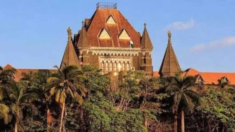 ಬಾಲಕಿ ಮೇಲಿನ ಲೈಂಗಿಕ ದೌರ್ಜನ್ಯ: ವಿವಾದದ ತೀರ್ಪು ನೀಡಿದ್ದ ನ್ಯಾಯಾಧೀಶೆಗೆ 150 ಕಾಂಡೋಮ್ ಪಾರ್ಸೆಲ್ ಬಂತು! ಬಾಲಕಿ ಮೇಲಿನ ಲೈಂಗಿಕ ದೌರ್ಜನ್ಯ: ವಿವಾದದ ತೀರ್ಪು ನೀಡಿದ್ದ ನ್ಯಾಯಾಧೀಶೆಗೆ 150 ಕಾಂಡೋಮ್ ಪಾರ್ಸೆಲ್ ಬಂತು!