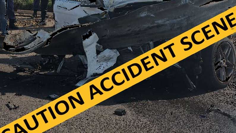 Accident | ಬೆಳಗಿನ ಜಾವ ಆಕ್ಸಿಡೆಂಟ್: ನಿಂತಿದ್ದ ತೈಲ ಟ್ಯಾಂಕರ್ಗೆ ಕಾರ್ ಡಿಕ್ಕಿ, ಭೀಕರ ಅಪಘಾತದಲ್ಲಿ 6 ವಿದ್ಯಾರ್ಥಿಗಳ ಸಾವು Accident | ಬೆಳಗಿನ ಜಾವ ಆಕ್ಸಿಡೆಂಟ್: ನಿಂತಿದ್ದ ತೈಲ ಟ್ಯಾಂಕರ್ಗೆ ಕಾರ್ ಡಿಕ್ಕಿ, ಭೀಕರ ಅಪಘಾತದಲ್ಲಿ 6 ವಿದ್ಯಾರ್ಥಿಗಳ ಸಾವು