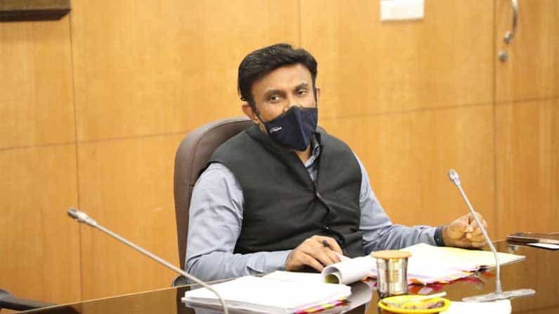 Dr K Sudhakar Press Meet: ಮದುವೆಗಳಿಗೂ ಮಾರ್ಷಲ್ ನಿಯೋಜನೆ, ನಿಯಮ ಪಾಲಿಸಿಲ್ಲ ಅಂದ್ರೆ ಕಠಿಣ ಕ್ರಮ Dr K Sudhakar Press Meet: ಮದುವೆಗಳಿಗೂ ಮಾರ್ಷಲ್ ನಿಯೋಜನೆ, ನಿಯಮ ಪಾಲಿಸಿಲ್ಲ ಅಂದ್ರೆ ಕಠಿಣ ಕ್ರಮ