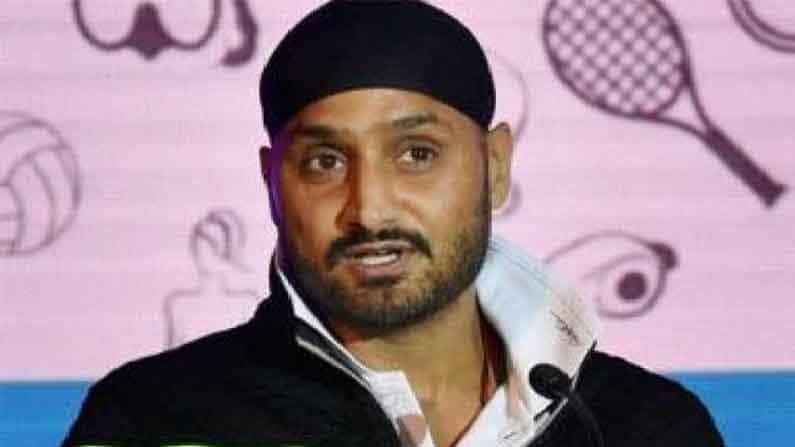 India vs England Test Series: ಕುಲ್ದೀಪ್ರನ್ನು ಟೀಮಿನಿಂದ ಹೊರಗಿಟ್ಟಿರುವುದು ನನ್ನಲ್ಲಿ ದಿಗ್ಭ್ರಮೆ ಮೂಡಿಸಿದೆ: ಹರ್ಭಜನ್ ಸಿಂಗ್