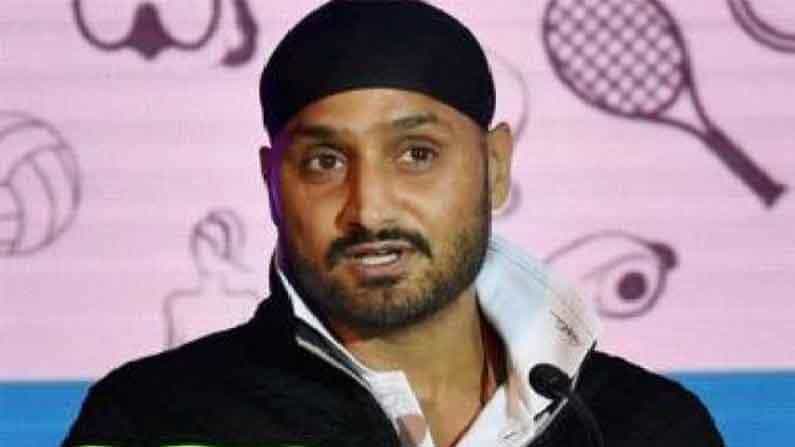 India vs England Test Series: ಕುಲ್ದೀಪ್​ರನ್ನು ಟೀಮಿನಿಂದ ಹೊರಗಿಟ್ಟಿರುವುದು ನನ್ನಲ್ಲಿ ದಿಗ್ಭ್ರಮೆ ಮೂಡಿಸಿದೆ: ಹರ್ಭಜನ್ ಸಿಂಗ್