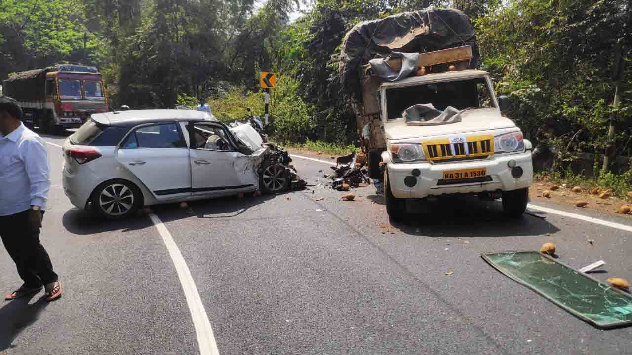 ಬೊಲೆರೋ, ಕಾರ್ ಮುಖಾಮುಖಿ ಡಿಕ್ಕಿ: ಗೋವಾ ಪ್ರವಾಸಕ್ಕೆ ಹೋಗ್ತಿದ್ದ ನಾಲ್ವರು KIMS ವಿದ್ಯಾರ್ಥಿಗಳ ಸ್ಥಿತಿ ಗಂಭೀರ