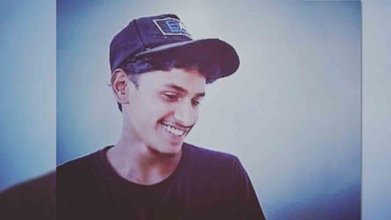 ನಿಯಂತ್ರಣ ತಪ್ಪಿ.. ಪಲ್ಸರ್ ಬೈಕ್ನಿಂದ ಬಿದ್ದ ಹಿಂಬದಿ ಸವಾರ ಸ್ಥಳದಲ್ಲೇ ಸಾವು, ಯಾವೂರಲ್ಲಿ?
