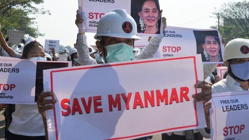 Myanmar: ಮ್ಯಾನ್ಮಾರ್ನಲ್ಲಿ ತಡರಾತ್ರಿ ಗಸ್ತು ತಿರುಗಿದ ಸೇನಾ ವಾಹನಗಳು; ಅಂತರ್ಜಾಲ ಸೇವೆ ಸ್ಥಗಿತ