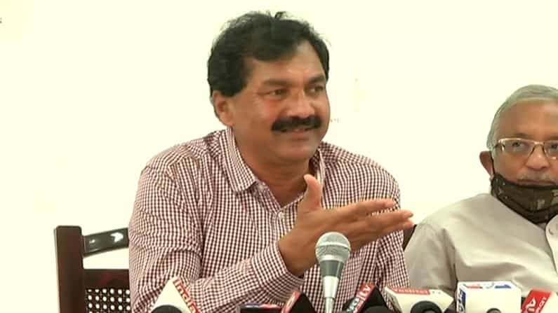 ಮಿಸ್ಟರ್ ಪ್ರತಾಪ್ ಸಿಂಹ ಎಲ್ಲಿದ್ದೀರಾ ? ಕೊಡಗಿಗೆ ಏನು ಮಾಡಿದ್ದೀರಾ?: ಕೆಪಿಸಿಸಿ ವಕ್ತಾರ ಎಂ ಲಕ್ಷ್ಮಣ ಗುಡುಗು ಮಿಸ್ಟರ್ ಪ್ರತಾಪ್ ಸಿಂಹ ಎಲ್ಲಿದ್ದೀರಾ ? ಕೊಡಗಿಗೆ ಏನು ಮಾಡಿದ್ದೀರಾ?: ಕೆಪಿಸಿಸಿ ವಕ್ತಾರ ಎಂ ಲಕ್ಷ್ಮಣ ಗುಡುಗು