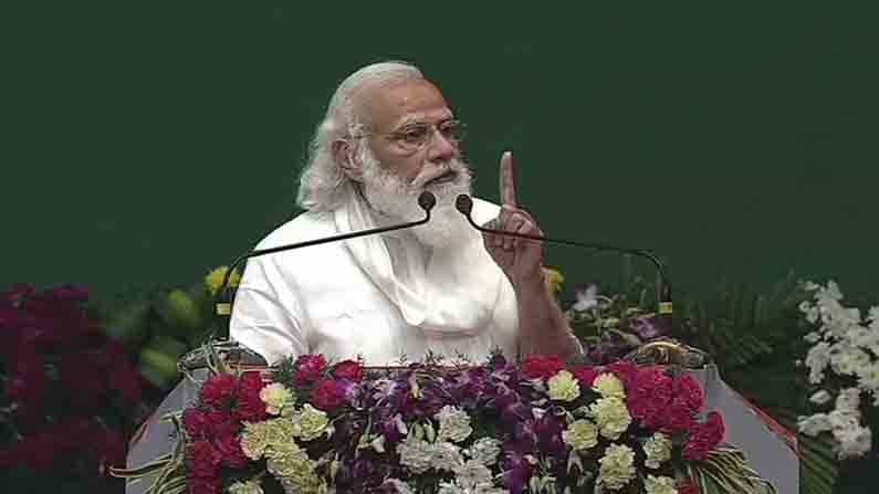 PM Modi in Tamil Nadu: ಅರ್ಜುನ್ ಟ್ಯಾಂಕ್ ಸೇನೆಗೆ ಹಸ್ತಾಂತರ; ತಮಿಳುನಾಡು ರೈತರ ಶ್ಲಾಘಿಸಿದ ಪ್ರಧಾನಿ ನರೇಂದ್ರ ಮೋದಿ PM Modi in Tamil Nadu: ಅರ್ಜುನ್ ಟ್ಯಾಂಕ್ ಸೇನೆಗೆ ಹಸ್ತಾಂತರ; ತಮಿಳುನಾಡು ರೈತರ ಶ್ಲಾಘಿಸಿದ ಪ್ರಧಾನಿ ನರೇಂದ್ರ ಮೋದಿ