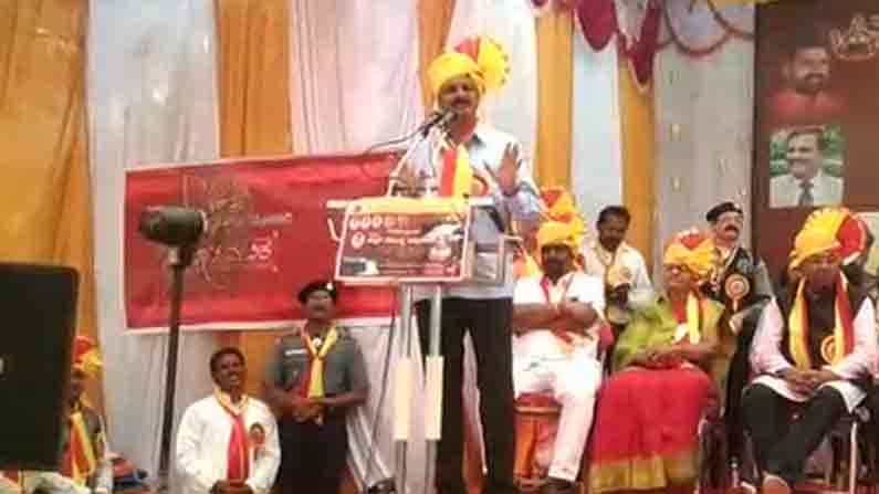 ‘ಮಹದಾಯಿ ಸಭೆಯಲ್ಲಿ ನನಗೆ ಇಂಗ್ಲಿಷ್ನಲ್ಲಿ ಪ್ರಶ್ನೆ ಕೇಳಿದ್ರು.. ಆಗ ಕನ್ನಡ ಬಿಟ್ಟು ಬೇರೆ ಭಾಷೆ ಬರಲ್ಲ ಎಂದು ಸ್ಪಷ್ಟವಾಗಿ ಹೇಳಿದೆ’