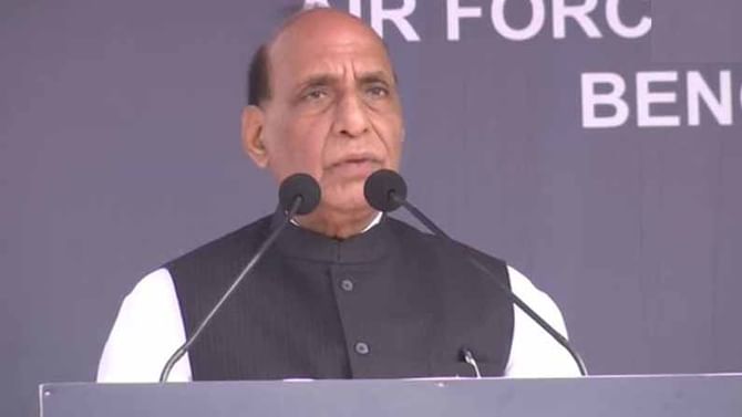 ಮಮತಾ ಬ್ಯಾನರ್ಜಿ, ಪಿಣರಾಯಿ ವಿಜಯನ್, ಎಂ.ಕೆ.ಸ್ಟಾಲಿನ್ಗೆ ರಕ್ಷಣಾ ಸಚಿವ ರಾಜನಾಥ್ ಸಿಂಗ್ರಿಂದ ಅಭಿನಂದನೆ.. ಮಮತಾ ಬ್ಯಾನರ್ಜಿ, ಪಿಣರಾಯಿ ವಿಜಯನ್, ಎಂ.ಕೆ.ಸ್ಟಾಲಿನ್ಗೆ ರಕ್ಷಣಾ ಸಚಿವ ರಾಜನಾಥ್ ಸಿಂಗ್ರಿಂದ ಅಭಿನಂದನೆ..