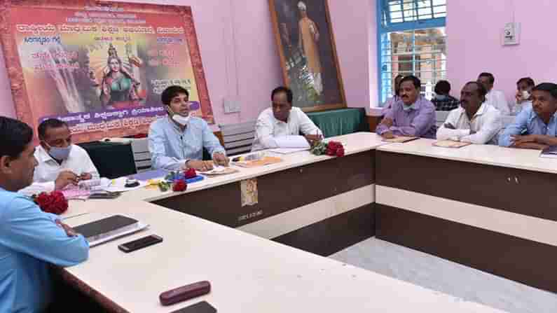 SSLC Examination 2021: ಪರೀಕ್ಷೆಗೆ ವಿದ್ಯಾರ್ಥಿಗಳನ್ನು ಈಗಿನಿಂದಲೇ ಸಜ್ಜುಗೊಳಿಸಲು ಜಿಲ್ಲಾ ಪಂಚಾಯತಿ ಸಿಇಓ ಸೂಚನೆ