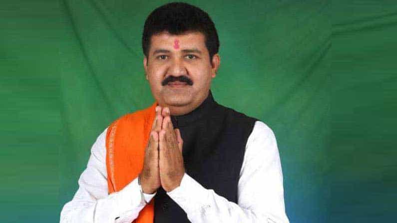 ಪೂಜಾ ಚೌವಾಣ್ ಆತ್ಮಹತ್ಯೆ ಪ್ರಕರಣ: ಮಹಾರಾಷ್ಟ್ರದ ಅರಣ್ಯ ಸಚಿವ ಸಂಜಯ್ ರಾಥೋಡ್ ರಾಜೀನಾಮೆ ಪೂಜಾ ಚೌವಾಣ್ ಆತ್ಮಹತ್ಯೆ ಪ್ರಕರಣ: ಮಹಾರಾಷ್ಟ್ರದ ಅರಣ್ಯ ಸಚಿವ ಸಂಜಯ್ ರಾಥೋಡ್ ರಾಜೀನಾಮೆ