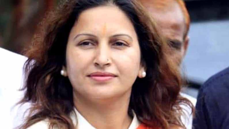 ಬಿಗ್ಬಾಸ್ ಮಾಜಿ ಸ್ಪರ್ಧಿ ಸೋನಾಲಿ ಫೋಗಾಟ್ ಮನೆಯಲ್ಲಿ ಕಳ್ಳತನ; ರಿವಾಲ್ವರ್, ಸಿಸಿಟಿವಿ ಫೂಟೇಜ್ನ್ನೂ ಬಿಟ್ಟಿಲ್ಲ ಕಳ್ಳರು
