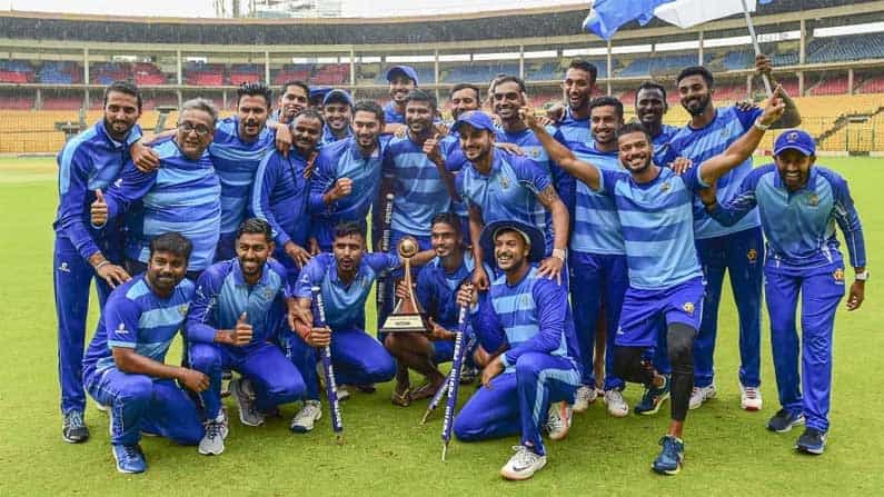 Vijay Hazare Trophy 2021: ದೇಸಿ ಕ್ರಿಕೆಟ್ ವಿಜಯ್ ಹಜಾರೆ ಟ್ರೋಫಿ 2021 ಆರಂಭ.. ಪಂದ್ಯಾವಳಿಯ ವಿವರ ಇಲ್ಲಿದೆ Vijay Hazare Trophy 2021: ದೇಸಿ ಕ್ರಿಕೆಟ್ ವಿಜಯ್ ಹಜಾರೆ ಟ್ರೋಫಿ 2021 ಆರಂಭ.. ಪಂದ್ಯಾವಳಿಯ ವಿವರ ಇಲ್ಲಿದೆ