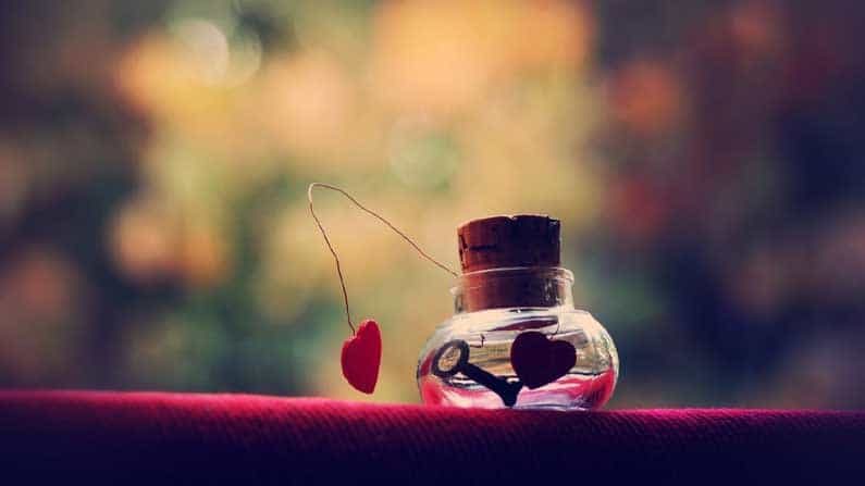 Valentine's Day: ಯಾರ ಪ್ರೀತಿಯೂ ಹಗುರವಲ್ಲ, ಯಾವ ಪ್ರೀತಿಯೂ ಕಡಿಮೆಯಲ್ಲ.. ಅಷ್ಟಕ್ಕೂ ಪ್ರೀತಿ ಅಂದ್ರೇನು? Valentine's Day: ಯಾರ ಪ್ರೀತಿಯೂ ಹಗುರವಲ್ಲ, ಯಾವ ಪ್ರೀತಿಯೂ ಕಡಿಮೆಯಲ್ಲ.. ಅಷ್ಟಕ್ಕೂ ಪ್ರೀತಿ ಅಂದ್ರೇನು?