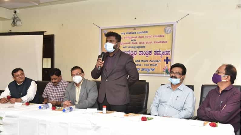 ಗೋಹತ್ಯೆ ನಿಷೇಧ ಕಾನೂನು ಜಾರಿ ಮಾಡುವಾಗ ಮಾರ್ಗಸೂಚಿ ಪಾಲನೆಯಲ್ಲಿ ಎಚ್ಚರ ವಹಿಸಿ: ಜಿಲ್ಲಾಧಿಕಾರಿ ಖಡಕ್ ಸೂಚನೆ ಗೋಹತ್ಯೆ ನಿಷೇಧ ಕಾನೂನು ಜಾರಿ ಮಾಡುವಾಗ ಮಾರ್ಗಸೂಚಿ ಪಾಲನೆಯಲ್ಲಿ ಎಚ್ಚರ ವಹಿಸಿ: ಜಿಲ್ಲಾಧಿಕಾರಿ ಖಡಕ್ ಸೂಚನೆ