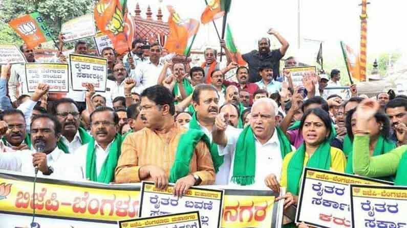Farmers Green Shawl ಸಾಲು ಸಾಲು ರೈತ ಪ್ರತಿಭಟನೆ: ಮೈಸೂರಿನಲ್ಲಿ ಹಸಿರು ಶಾಲುಗಳಿಗೆ ಹೆಚ್ಚಿದ ಡಿಮ್ಯಾಂಡ್!