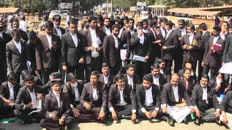 ಅವಾಚ್ಯ ಶಬ್ದಗಳಿಂದ ನಿಂದನೆ ಆರೋಪ; ಸಿಪಿಐ ವಿರುದ್ಧ ವಕೀಲರ ಪ್ರತಿಭಟನೆ