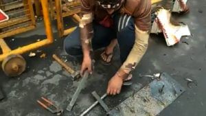 Delhi Chalo: ಗಡಿಯಲ್ಲಿ ಹೆದ್ದಾರಿಗೆ ಅಳವಡಿಸಿದ್ದ ಮೊಳೆಗಳು ತೆರವು