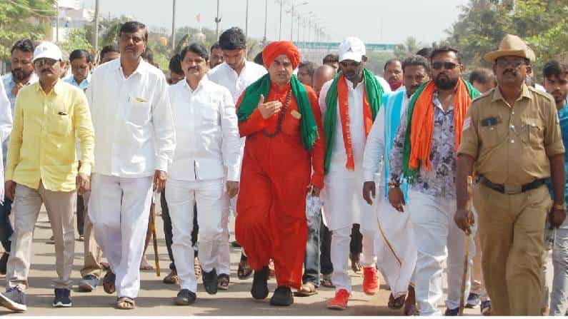 2ಎ ಮೀಸಲಾತಿಗಾಗಿ ಪಂಚಮಸಾಲಿ ಲಿಂಗಾಯತರ ಒತ್ತಾಯ; ಕರ್ನಾಟಕ ಸರಕಾರದ ಮುಂದಿನ ನಡೆ ಏನು? 2ಎ ಮೀಸಲಾತಿಗಾಗಿ ಪಂಚಮಸಾಲಿ ಲಿಂಗಾಯತರ ಒತ್ತಾಯ; ಕರ್ನಾಟಕ ಸರಕಾರದ ಮುಂದಿನ ನಡೆ ಏನು?