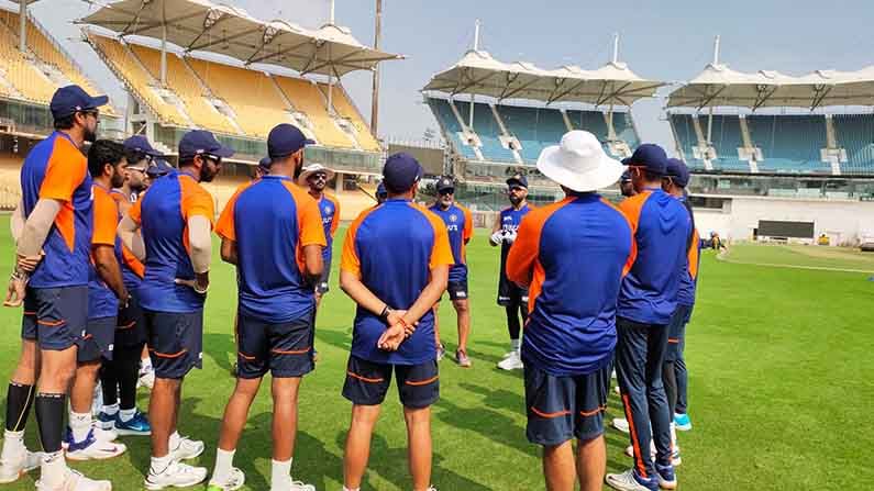 India vs England: ಕೋಚ್ ರವಿ ಶಾಸ್ತ್ರಿ ಹುರಿದುಂಬಿಸುವಿಕೆಯೊಂದಿಗೆ ಅಭ್ಯಾಸವಾರಂಭಿಸಿದ ಟೀಮ್ ಇಂಡಿಯಾ ಸದಸ್ಯರು