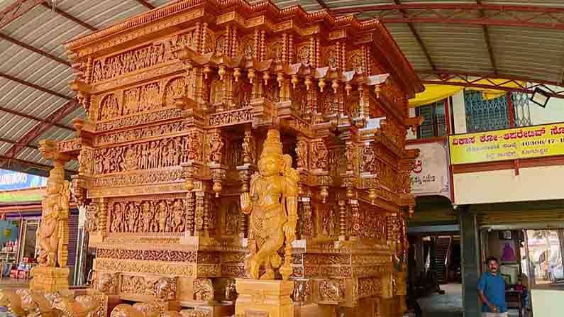 ಅಯೋಧ್ಯೆಗೆ ಉಡುಪಿಯ ರಥ: ಶ್ರೀರಾಮನ ಹೊತ್ತು ಮೆರೆಯುವ ರಥ ಉಡುಪಿಯಲ್ಲೇ ನಿರ್ಮಾಣ! ವಿವರ ಇಲ್ಲಿದೆ ಅಯೋಧ್ಯೆಗೆ ಉಡುಪಿಯ ರಥ: ಶ್ರೀರಾಮನ ಹೊತ್ತು ಮೆರೆಯುವ ರಥ ಉಡುಪಿಯಲ್ಲೇ ನಿರ್ಮಾಣ! ವಿವರ ಇಲ್ಲಿದೆ