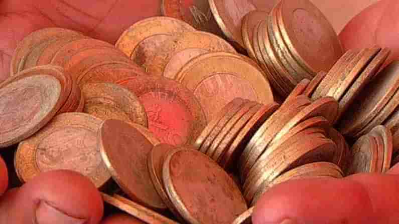 ಎಲ್ಲೂ ಸಲ್ಲದ ಹತ್ತು ರೂಪಾಯಿ ನಾಣ್ಯ ಅರ್ಚಕರ ತಟ್ಟೆಗೆ ಬಿತ್ತು: ಮಂಡ್ಯದ ದೇವಸ್ಥಾನದಲ್ಲಿ ಪೇಚಿಗೆ ಸಿಲುಕಿದ ಅರ್ಚಕರು