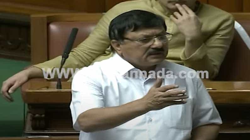 ಸದನದಲ್ಲಿ ಅಂಗಿ ಬಿಚ್ಚಿದ ಸಂಗಮೇಶ್ ವಿರುದ್ಧ ಹಕ್ಕುಚ್ಯುತಿ ಮಂಡಿಸಿದ ಶಾಸಕ ಆರಗ ಜ್ಞಾನೇಂದ್ರ