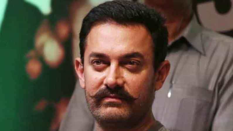 ಶೂಟಿಂಗ್ ತಡವಾದರೆ ಆಮಿರ್ಗೆ ಕೊಡಬೇಕು ಡಬಲ್ ಸಂಭಾವನೆ; ನಿರ್ದೇಶಕ ಬಿಚ್ಚಿಟ್ಟ ಅಚ್ಚರಿಯ ವಿಚಾರ ಶೂಟಿಂಗ್ ತಡವಾದರೆ ಆಮಿರ್ಗೆ ಕೊಡಬೇಕು ಡಬಲ್ ಸಂಭಾವನೆ; ನಿರ್ದೇಶಕ ಬಿಚ್ಚಿಟ್ಟ ಅಚ್ಚರಿಯ ವಿಚಾರ
