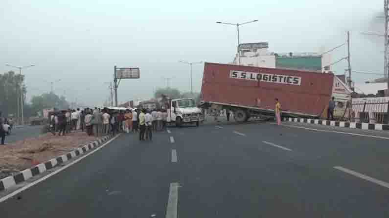 Agra Accident: ಸ್ಕಾರ್ಪಿಯೋ-ಟ್ರಕ್ ಮಧ್ಯೆ ಡಿಕ್ಕಿ, 8 ಜನರ ದುರ್ಮರಣ