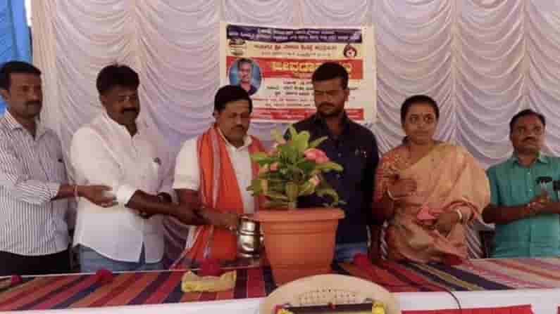 ಹಾವೇರಿ: ಅಗಲಿದ ಗೆಳೆಯನ ನೆನಪಿನಲ್ಲಿ ಗೆಳೆಯರು ಮಾಡಿದ ಮಹತ್ಕಾರ್ಯ ಎಂಥದ್ದು ಗೊತ್ತಾ?