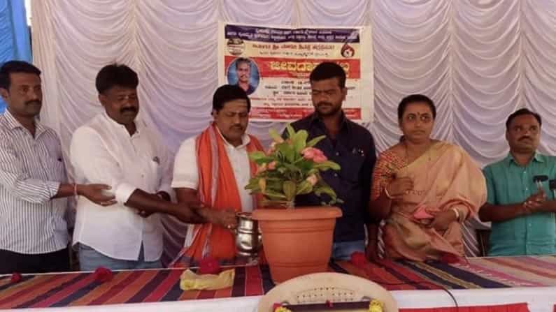 ಹಾವೇರಿ: ಅಗಲಿದ ಗೆಳೆಯನ ನೆನಪಿನಲ್ಲಿ ಗೆಳೆಯರು ಮಾಡಿದ ಮಹತ್ಕಾರ್ಯ ಎಂಥದ್ದು ಗೊತ್ತಾ?