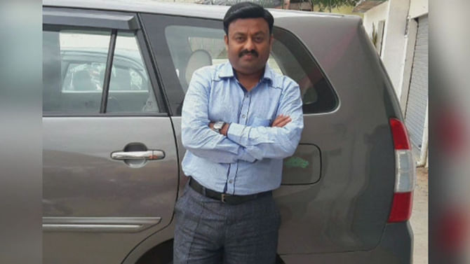ಬೆಂಗಳೂರು: ಸರ್ಕಾರಿ ನೌಕರರಿಗೆ ಚಿಟ್ ಫಂಡ್ ಮೋಸ, 8 ಕೋಟಿ ವಂಚನೆ; ಕಚೇರಿಗೆ ಮುತ್ತಿಗೆ ಬೆಂಗಳೂರು: ಸರ್ಕಾರಿ ನೌಕರರಿಗೆ ಚಿಟ್ ಫಂಡ್ ಮೋಸ, 8 ಕೋಟಿ ವಂಚನೆ; ಕಚೇರಿಗೆ ಮುತ್ತಿಗೆ
