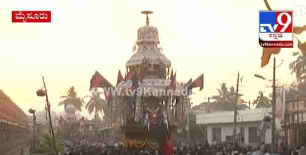 ನಂಜುಂಡೇಶ್ವರನ ರಥೋತ್ಸವದಲ್ಲಿ ರಥದ ಚಕ್ರ ಮುರಿದು ಆತಂಕದಲ್ಲಿ ಭಕ್ತರು