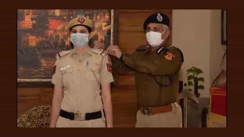 3 ತಿಂಗಳಲ್ಲಿ ಕಾಣೆಯಾಗಿದ್ದ 63 ಮಕ್ಕಳನ್ನು ಹುಡುಕಿ ಹೆತ್ತವರಿಗೆ ನೆಮ್ಮದಿ ಕೊಟ್ಟ ಪೊಲೀಸಮ್ಮ 3 ತಿಂಗಳಲ್ಲಿ ಕಾಣೆಯಾಗಿದ್ದ 63 ಮಕ್ಕಳನ್ನು ಹುಡುಕಿ ಹೆತ್ತವರಿಗೆ ನೆಮ್ಮದಿ ಕೊಟ್ಟ ಪೊಲೀಸಮ್ಮ
