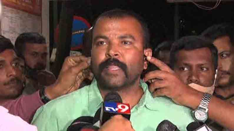 Ramesh Jarkiholi CD Controversy: ದೂರು ಹಿಂಪಡೆಯಲು ಕುಮಾರಸ್ವಾಮಿ ಕಾರಣ: ದಿನೇಶ್ ಕಲ್ಲಹಳ್ಳಿ ನೇರ ಆರೋಪ Ramesh Jarkiholi CD Controversy: ದೂರು ಹಿಂಪಡೆಯಲು ಕುಮಾರಸ್ವಾಮಿ ಕಾರಣ: ದಿನೇಶ್ ಕಲ್ಲಹಳ್ಳಿ ನೇರ ಆರೋಪ
