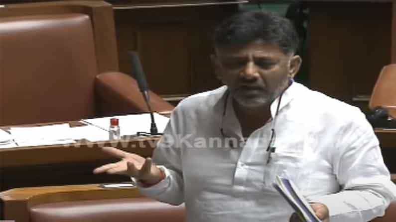 ಮಂಚದಲ್ಲಿ ಮಂಚದ ಕೆಲಸ ಮಾಡುವುದು ಬಿಟ್ಟು ರಾಜಕೀಯ ಬೇಕಿತ್ತಾ?; ರಮೇಶ್ ಜಾರಕಿಹೊಳಿ ಸಿಡಿ ಬಗ್ಗೆ ಡಿ.ಕೆ.ಶಿವಕುಮಾರ್ ಪ್ರಶ್ನೆ ಮಂಚದಲ್ಲಿ ಮಂಚದ ಕೆಲಸ ಮಾಡುವುದು ಬಿಟ್ಟು ರಾಜಕೀಯ ಬೇಕಿತ್ತಾ?; ರಮೇಶ್ ಜಾರಕಿಹೊಳಿ ಸಿಡಿ ಬಗ್ಗೆ ಡಿ.ಕೆ.ಶಿವಕುಮಾರ್ ಪ್ರಶ್ನೆ