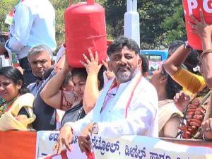 DK SHIVAKUMAR PROTEST 3