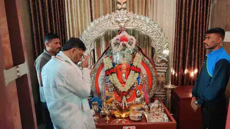 DK Shivakumar Temple Run; ಬೆಳಗಾವಿ ಬೈ ಎಲೆಕ್ಷನ್, ಸತೀಶ್ ಜಾರಕಿಹೊಳಿ ನಾಮ ಪತ್ರ ಸಲ್ಲಿಕೆಗೆ ಕೆಪಿಸಿಸಿ ಅಧ್ಯಕ್ಷ ಡಿಕೆಶಿ ಭರ್ಜರಿ ತಯಾರಿ DK Shivakumar Temple Run; ಬೆಳಗಾವಿ ಬೈ ಎಲೆಕ್ಷನ್, ಸತೀಶ್ ಜಾರಕಿಹೊಳಿ ನಾಮ ಪತ್ರ ಸಲ್ಲಿಕೆಗೆ ಕೆಪಿಸಿಸಿ ಅಧ್ಯಕ್ಷ ಡಿಕೆಶಿ ಭರ್ಜರಿ ತಯಾರಿ