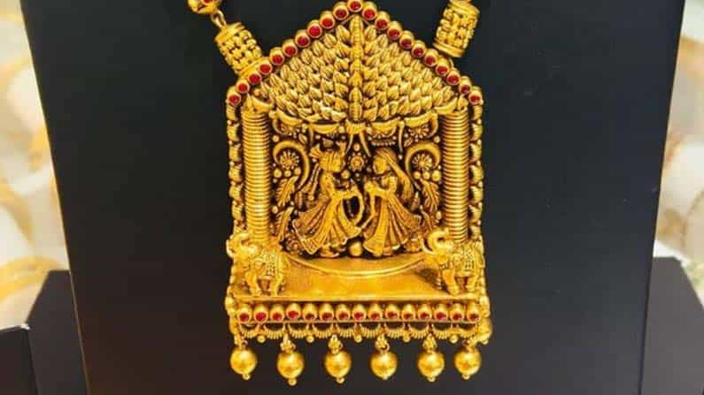 Gold Silver Price: ಗ್ರಾಹಕರ ಬೇಡಿಕೆಯ ಚಿನ್ನ, ಬೆಳ್ಳಿ ದರದಲ್ಲಿ ಏರಿಳಿತ.. ಇಲ್ಲಿದೆ ನಿಖರ ಮಾಹಿತಿ Gold Silver Price: ಗ್ರಾಹಕರ ಬೇಡಿಕೆಯ ಚಿನ್ನ, ಬೆಳ್ಳಿ ದರದಲ್ಲಿ ಏರಿಳಿತ.. ಇಲ್ಲಿದೆ ನಿಖರ ಮಾಹಿತಿ