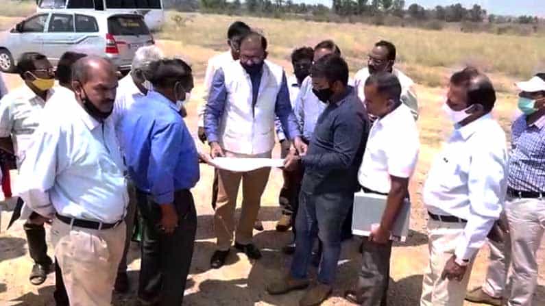 ಹಾಸನದಲ್ಲಿ ಹಾರಲಿವೆ ಲೋಹದ ಹಕ್ಕಿಗಳು: ವಿಮಾನ ನಿಲ್ದಾಣ ಕಾಮಗಾರಿಗೆ ಸ್ಥಳ ಪರಿಶೀಲನೆ ಹಾಸನದಲ್ಲಿ ಹಾರಲಿವೆ ಲೋಹದ ಹಕ್ಕಿಗಳು: ವಿಮಾನ ನಿಲ್ದಾಣ ಕಾಮಗಾರಿಗೆ ಸ್ಥಳ ಪರಿಶೀಲನೆ