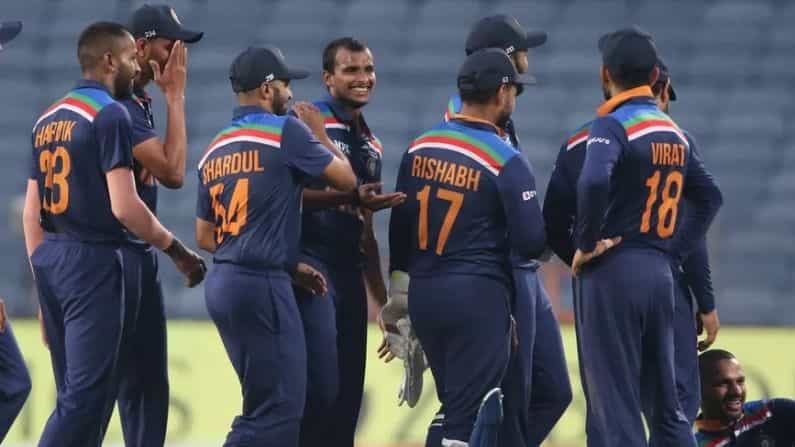 IND vs ENG, 3rd ODI, Highlights: ಸ್ಯಾಮ್ ಕರನ್ ಏಕಾಂಗಿ ಹೋರಾಟ ವ್ಯರ್ಥ, ಅಂತಿಮ ಓವರ್ನಲ್ಲಿ ಗೆದ್ದು ಬೀಗಿದ ಭಾರತ IND vs ENG, 3rd ODI, Highlights: ಸ್ಯಾಮ್ ಕರನ್ ಏಕಾಂಗಿ ಹೋರಾಟ ವ್ಯರ್ಥ, ಅಂತಿಮ ಓವರ್ನಲ್ಲಿ ಗೆದ್ದು ಬೀಗಿದ ಭಾರತ