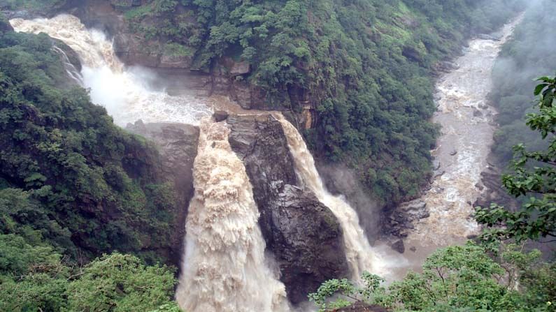 MAGOD FALLS YELLAPUR